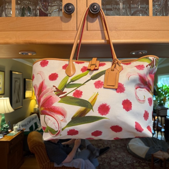 Dooney & Bourke - Picture 10 of 16